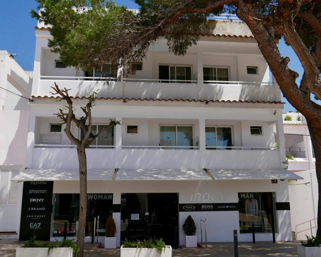 Hostel De La Caravel.la *